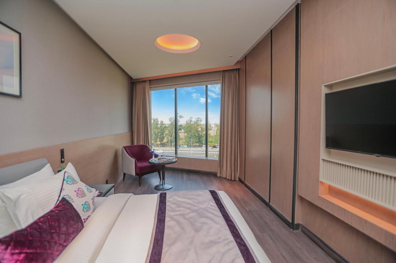 Regenta Place Verka Amritsar Exterior photo